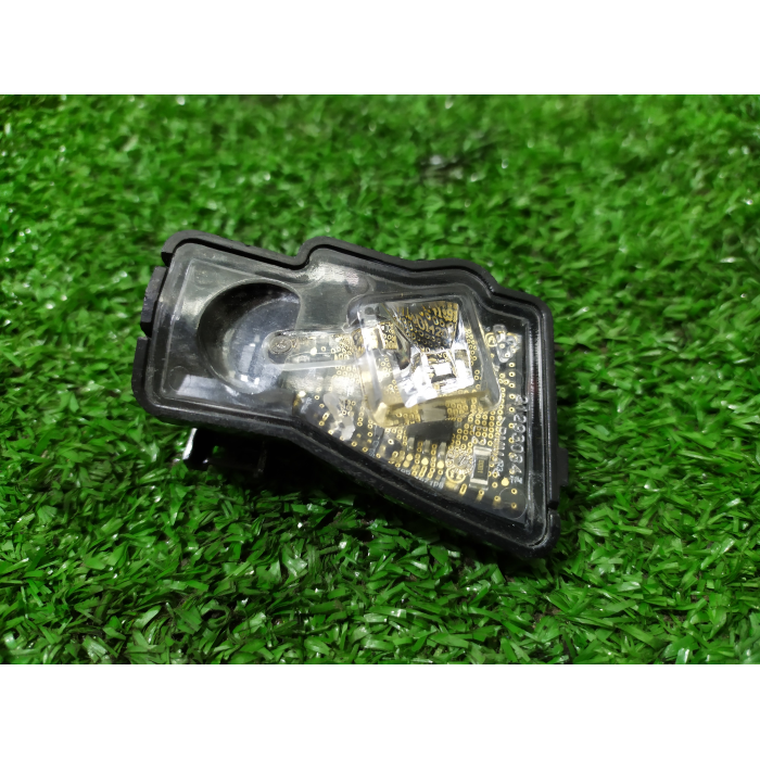 LUCE ILLUMINAZIONE INFERIORE SOTTO SPECCHIETTO SINISTRO SX PEUGEOT 208 2019>