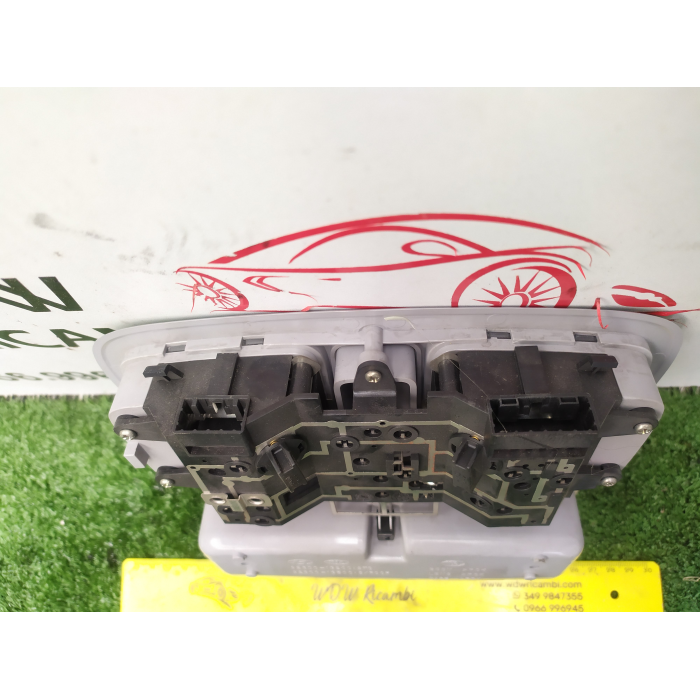 92800-1G200 PLAFONIERA INTERNA ANTERIORE ANT PORTA OCCHIALI KIA RIO 1.5 (2005\2011) 2007