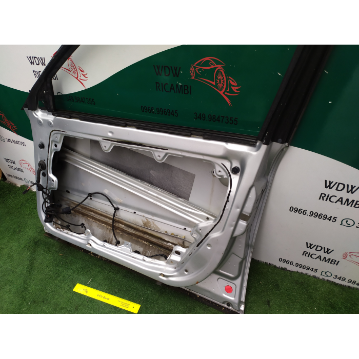 PORTIERA PORTA SPORTELLO ANTERIORE DESTRO DX VOLKSWAGEN PASSAT (3B) BERLINA