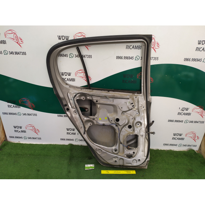 PORTA PORTIERA SPORTELLO LATO POSTERIORE SINISTRO SX TOYOTA YARIS (XP10) 1.0 (1999\2005) 1999