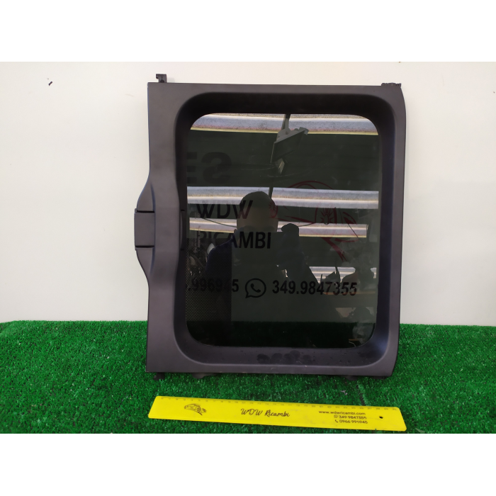 VETRO OSCURATO FISSO SCORREVOLE POSTERIORE DESTRO DX CITROEN SPACETOURER DAL 2016 >
