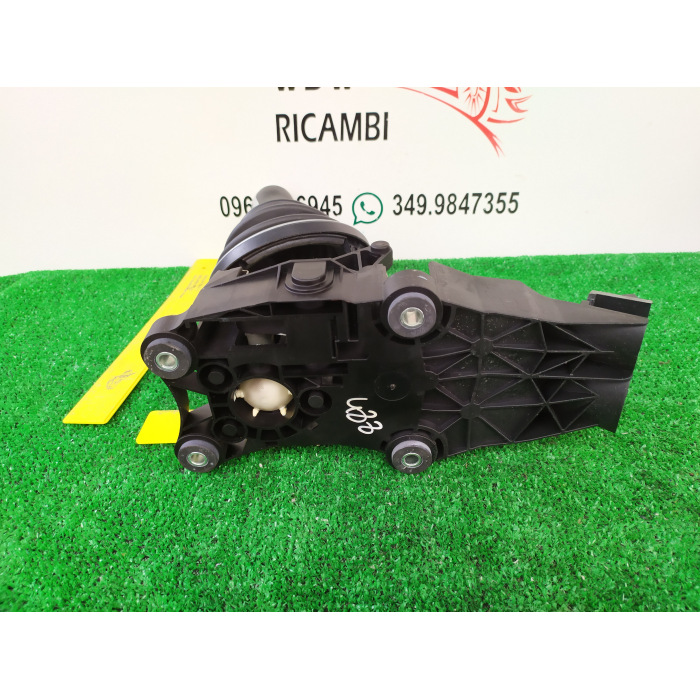 2S6R-7C453-QA POMELLO LEVA CUFFIA CAMBIO MARCE MANUALE FORD FIESTA 1.4 TDCI (2002\2008) 2002