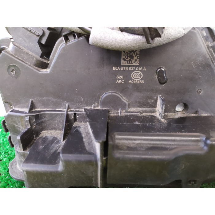 5TB837016A SERRATURA CHIUSURA PORTA LATO ANTERIORE DESTRO DX VW T-ROC T ROC