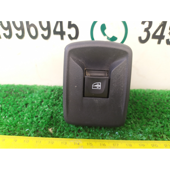 PULSANTE INTERRUTTORE ALZAVETRO PORTA ANTERIORE DESTRO DX DACIA SANDERO 1.0 (2012\2020) 2019