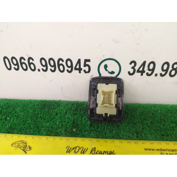 PULSANTE INTERRUTTORE ALZAVETRO PORTA ANTERIORE DESTRO DX DACIA SANDERO 1.0 (2012\2020) 2019
