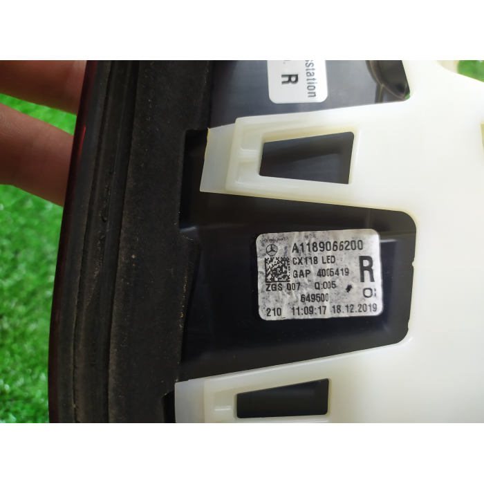 STOP FANALINO FANALE INTERNO POSTERIORE POST DESTRO DX MERCEDES CLA C118 X118 SW