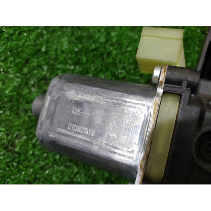 5Q0959802C MOTORINO ALZAVETRO PORTA ANTERIORE SINISTRO SX VW TIGUAN 2016 IN POI 
