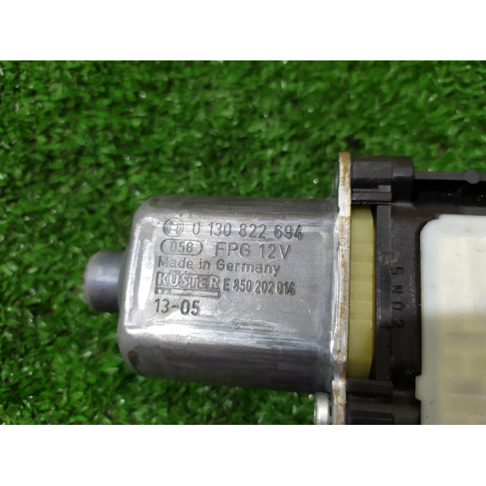 5Q0959812D MOTORINO ALZAVETRO POSTERIORE DESTRO DX VW T-ROC - AUDI A3 8V 