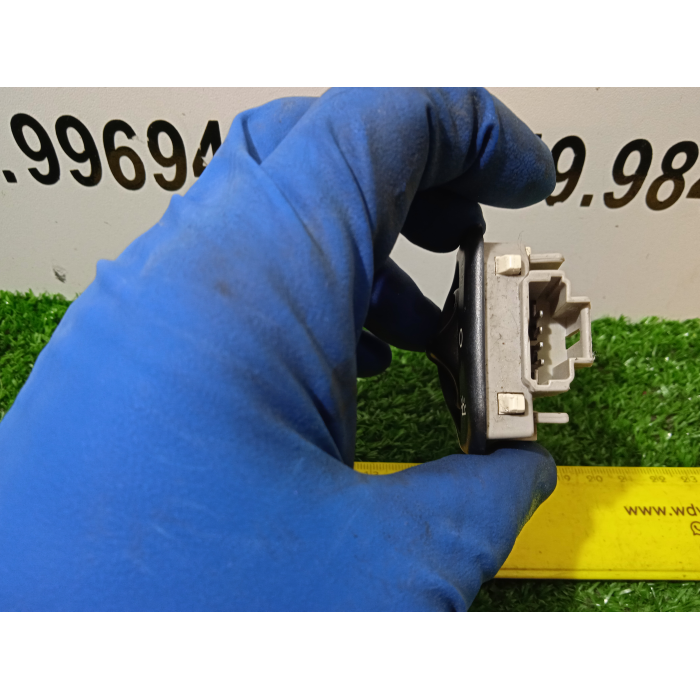 PLAFONIERA LUCE DI CORTESIA ANTERIORE ANT INTERNA ABITACOLO PEUGEOT 107 (2005\2014)