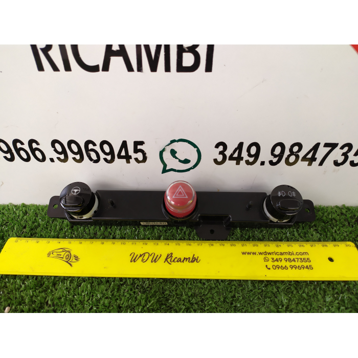 735451108 PULSANTE PULSANTIERA CENTRALE LUCE DI EMERGENZA FIAT 500 (312) 1.3 RESTYLING 2015