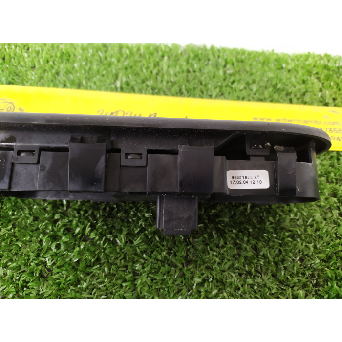96351625XT PULSANTE PULSANTIERA ALZAVETRO ANTERIORE DESTRO DX PEUGEOT 307 2.0 (2001\2009) 2004