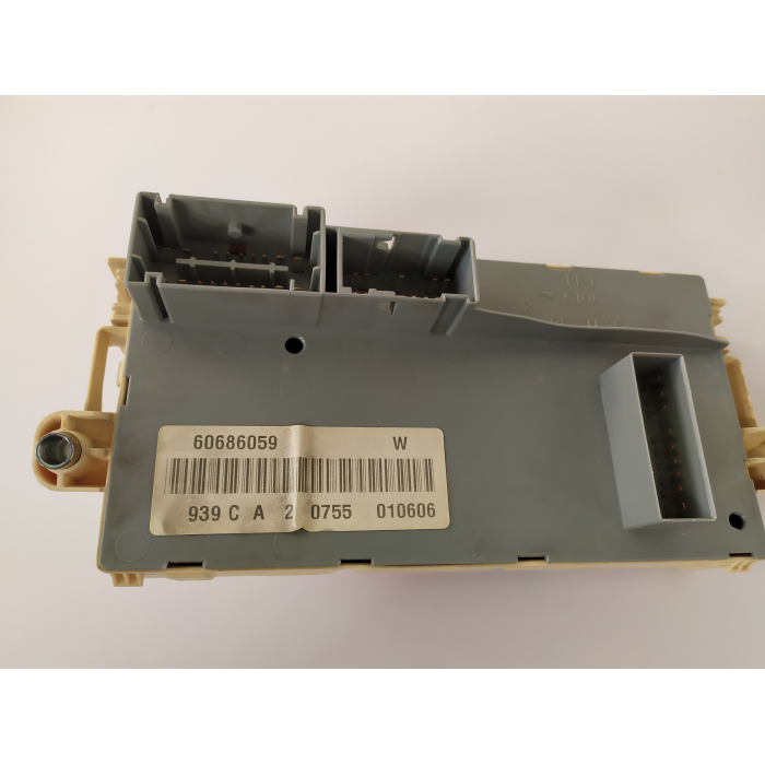 60686059 CENTRALINA SCATOLA PORTA FUSIBILI FUSIBILIERA ALFA ROMEO 159 