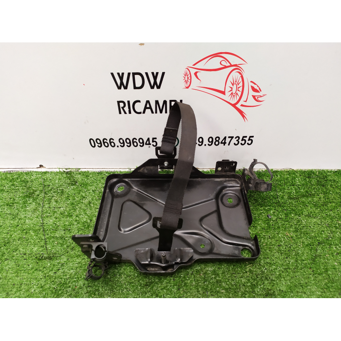 STAFFA SUPPORTO ALLOGGIO BATTERIA USATO FIAT TIPO (356) SW 1.6 (DAL 2015 IN POI >)