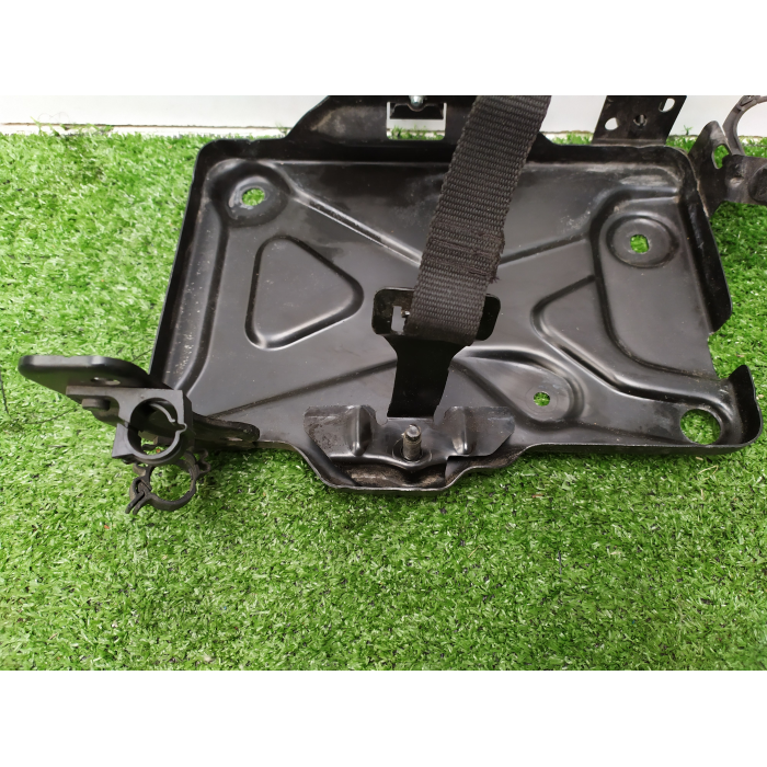 STAFFA SUPPORTO ALLOGGIO BATTERIA USATO FIAT TIPO (356) SW 1.6 (DAL 2015 IN POI >)