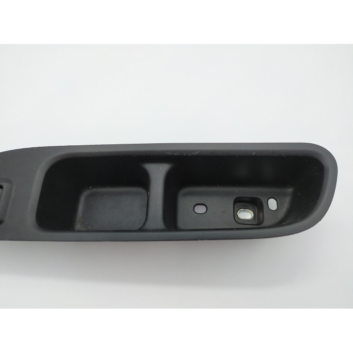 7356314640E PULSANTIERA ALZAVETRO PORTA ANTERIORE DESTRO USATO FIAT TIPO (356) SW 1.6 (DAL 2015 IN POI >)