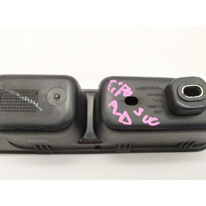 7356314640E PULSANTIERA ALZAVETRO PORTA ANTERIORE DESTRO USATO FIAT TIPO (356) SW 1.6 (DAL 2015 IN POI >)