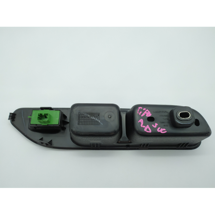 7356314640E PULSANTIERA ALZAVETRO PORTA ANTERIORE DESTRO USATO FIAT TIPO (356) SW 1.6 (DAL 2015 IN POI >)