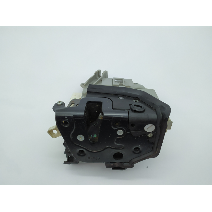 8K0839016H SERRATURA CHIUSURA PORTA POSTERIORE DESTRO DX USATO AUDI A3 8V (2012\2019) 2016