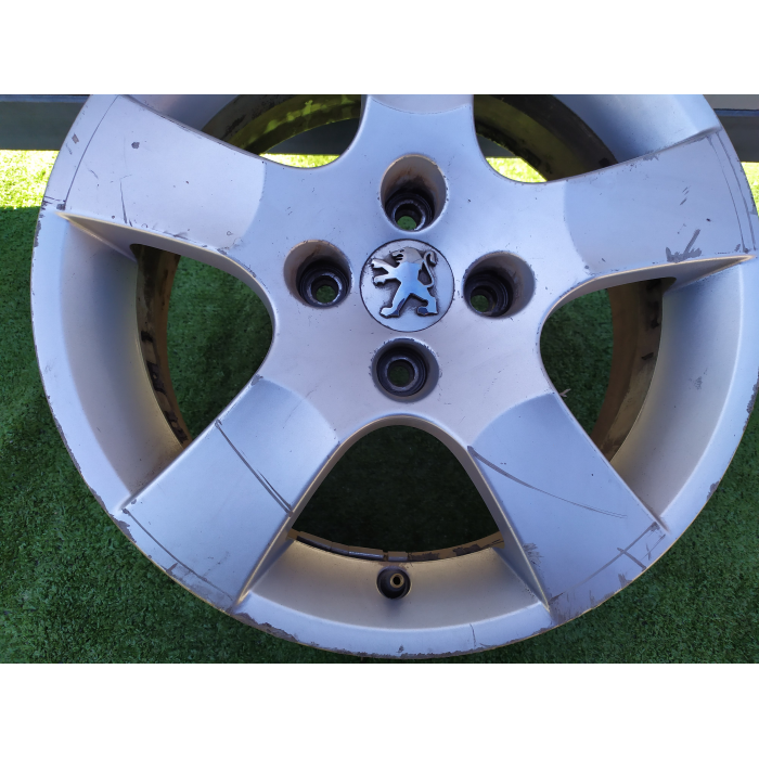 ART.22417 1 CERCHIO IN LEGA USATO DA 16 4 FORI PEUGEOT 207 1.6 HDI (2006\2015) 2009 9686100080