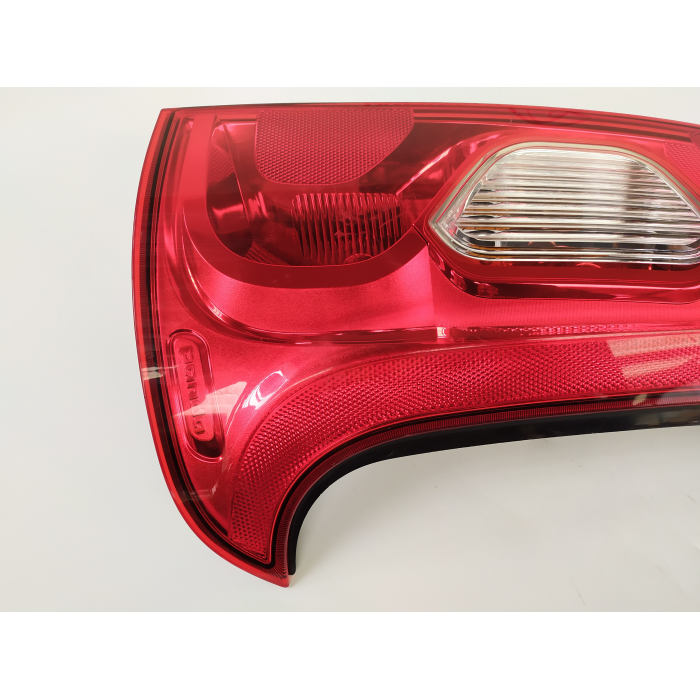 51843642 FANALE STOP USATO POSTERIORE DESTRO DX USATO FIAT PANDA (312\319) (DAL 2012 IN POI >) 