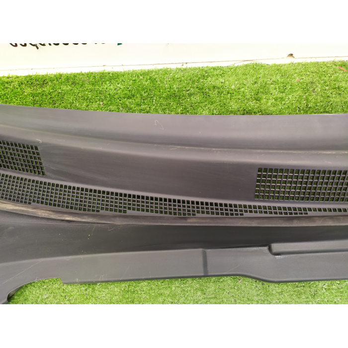5UT09TRMA GRIGLIA ANTERIORE SOTTOPARABREZZA TERGICRISTALLO JEEP COMPASS -USATO- GOCCIOLATOIO 