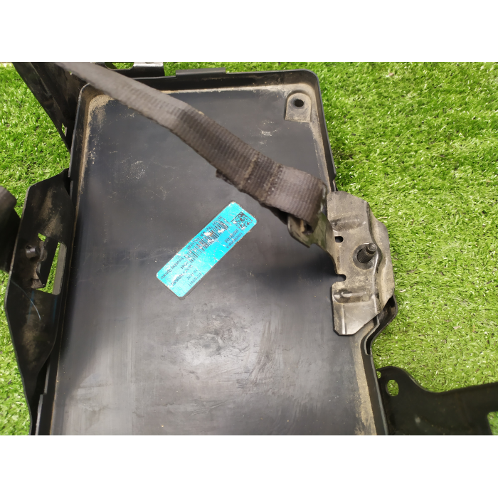 68370874AA STAFFA SUPPORTO BATTERIA PORTABATTERIA JEEP COMPASS 1.6 2016> 