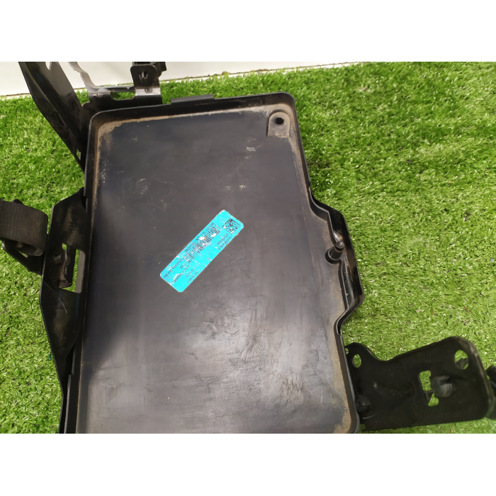 68370874AA STAFFA SUPPORTO BATTERIA PORTABATTERIA JEEP COMPASS 1.6 2016> 