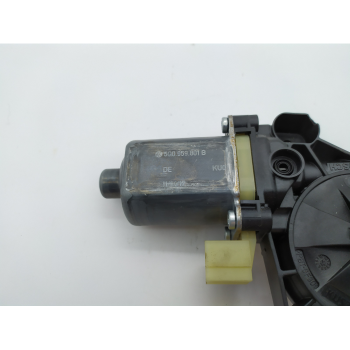 5Q0959801B MOTORINO ALZAVETRO USATO PORTA ANTERIORE SINISTRO SX VW GOLF VII 7 1.6 TDI (2012\2019)