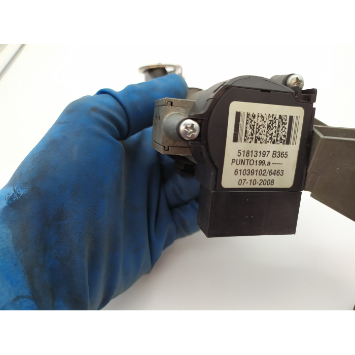 51813197 BLOCCHETTO ACCENSIONE MOTORE CON CHIAVE USATO FIAT GRANDE PUNTO (199) 1.3 90CV (2005\2011) 2008