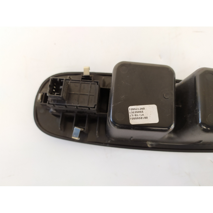 735521260 PULSANTIERA ALZAVETRO PORTA ANTERIORE DESTRO DX USATO FIAT 500L 1.3 MTJ (DAL 2012 IN POI >) 