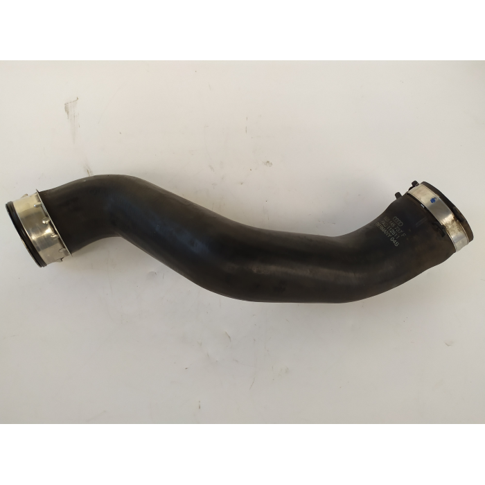 8E0145737F TUBO MANICOTTO RADIATORE INTERCOOLER USATO AUDI A4 (B7) AVANT 2.0 TDI (2004\2009) 2007