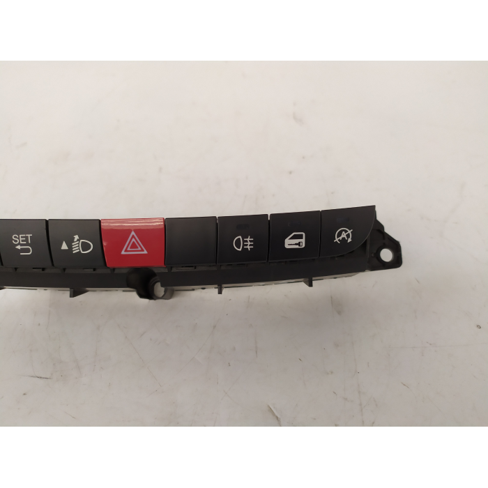 735571360 PULSANTIERA COMANDI CENTRALE USATO FIAT 500L 1.3 MTJ (DAL 2012 IN POI >) 