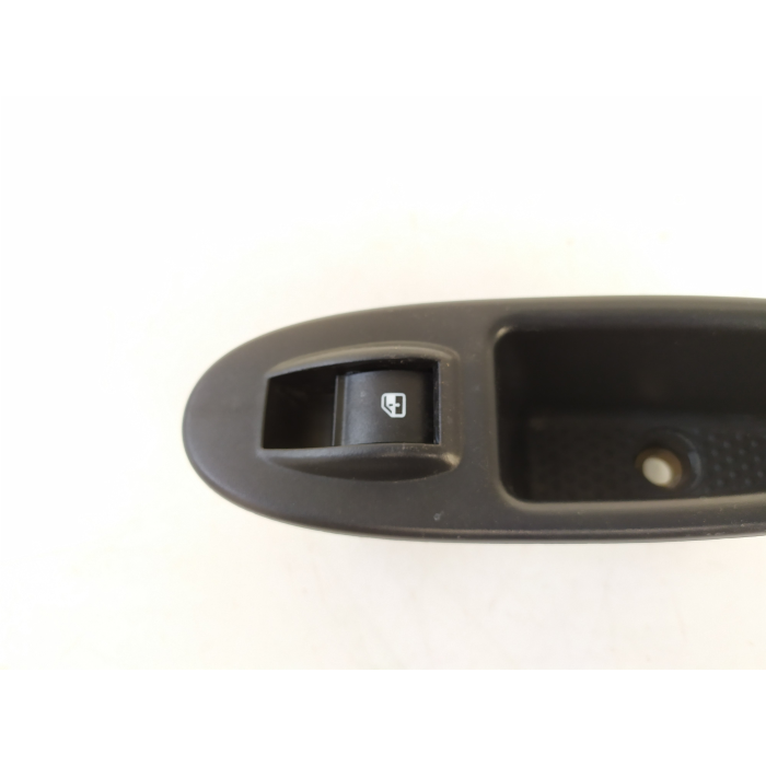 7355551570 PULSANTE INTERRUTTORE PORTA POSTERIORE SINISTRO SX USATO FIAT 500L 1.3 MTJ (DAL 2012 IN POI >) 