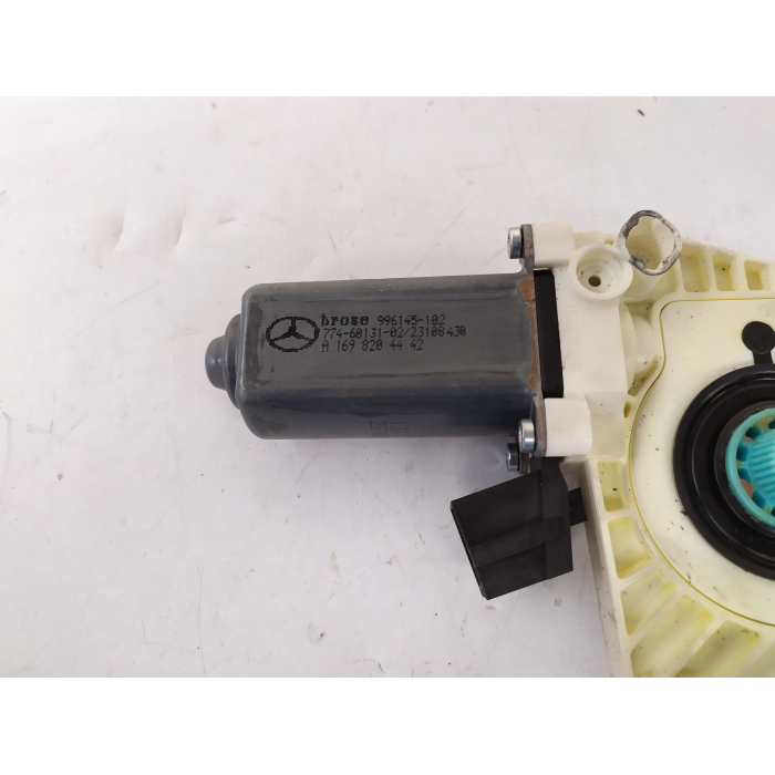 A1698204442 MOTORINO ALZAVETRO ANTERIORE DESTRO DX USATO MERCEDES CLASSE A (W169) 2.0 180 CDI (2004\2012) 