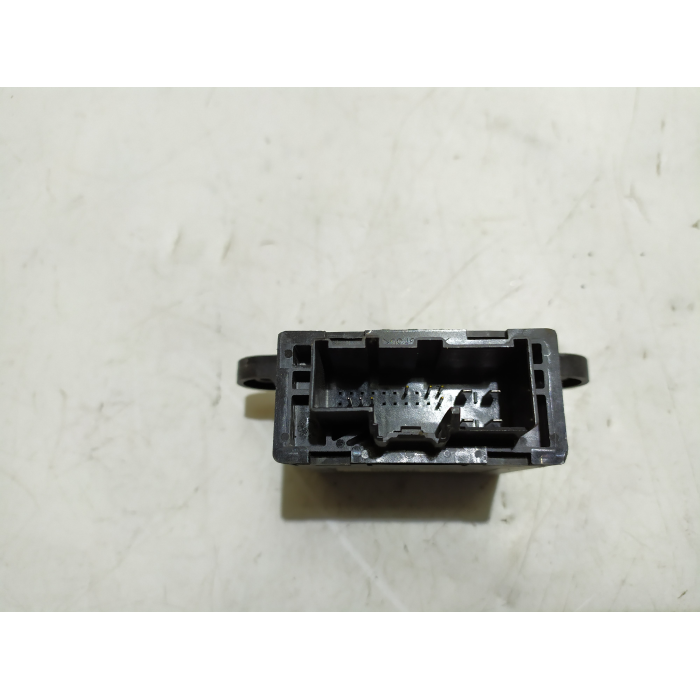LU5T-14B534-AE CENTRALINA PORTA POSTERIORE DESTRO DX USATO FORD PUMA ST-LINE (DAL 2019 >)