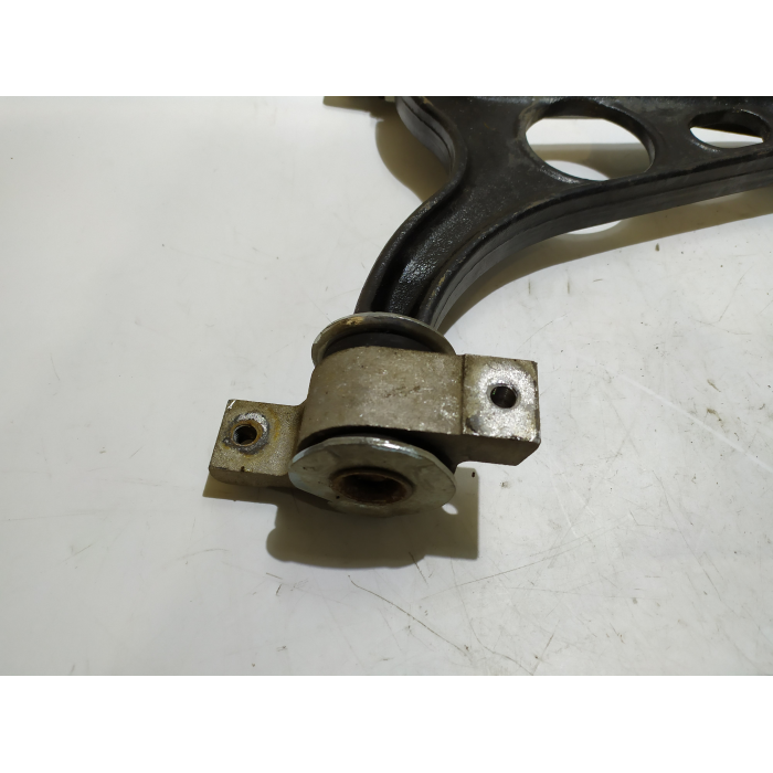 BRACCIO OSCILLANTE INFERIORE USATO ANTERIORE SINISTRO SX ALFA ROMEO 147 1.9 (2000\2010) 2005