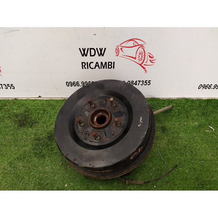 RLH000020 FUSELLO MOZZO USATO POSTERIORE DESTRO DX LAND ROVER FREELANDER 2.0 TD4 (1997\2006) 