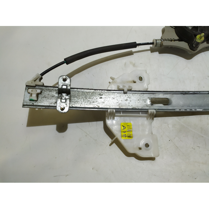 83460-H8000 ALZAVETRO ELETTRICO USATO PORTA POSTERIORE DESTRO DX KIA STONIC (DAL 2017 IN POI >)