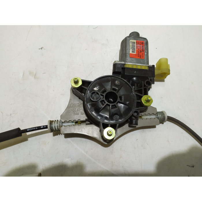 83460-H8000 ALZAVETRO ELETTRICO USATO PORTA POSTERIORE DESTRO DX KIA STONIC (DAL 2017 IN POI >)
