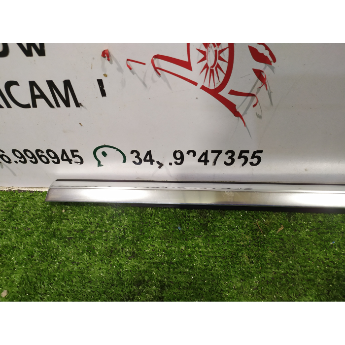 RASCHIAVETRO CROMATO PORTA POSTERIORE SINISTRO SX USATO MERCEDES CLASSE E (W213) E220D (DAL 2016 IN POI >) 2019