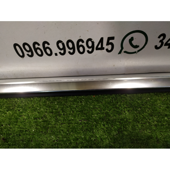 RASCHIAVETRO CROMATO PORTA POSTERIORE SINISTRO SX USATO MERCEDES CLASSE E (W213) E220D (DAL 2016 IN POI >) 2019