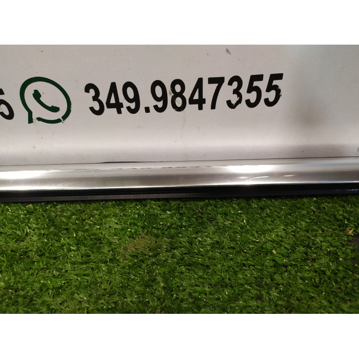 RASCHIAVETRO CROMATO PORTA POSTERIORE SINISTRO SX USATO MERCEDES CLASSE E (W213) E220D (DAL 2016 IN POI >) 2019