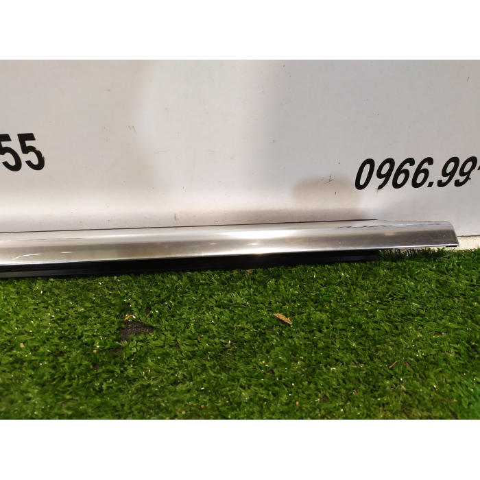 RASCHIAVETRO CROMATO PORTA POSTERIORE SINISTRO SX USATO MERCEDES CLASSE E (W213) E220D (DAL 2016 IN POI >) 2019