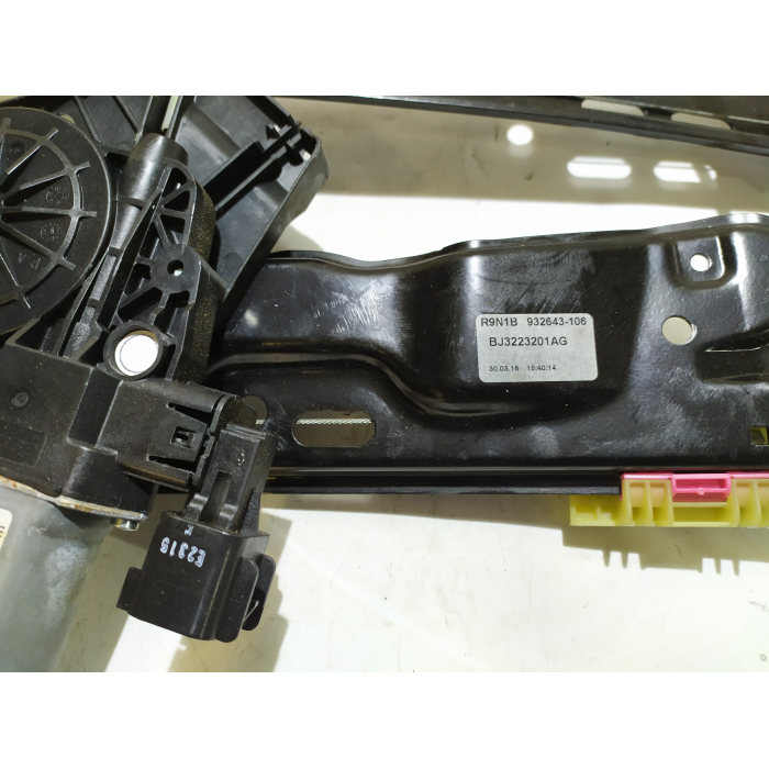 BJ3223201AG ALZAVETRO ELETTRICO USATO PORTA ANTERIORE SINISTRO SX RANGE ROVER LAND ROVER EVOQUE L538 1° (2011\2018) 2016