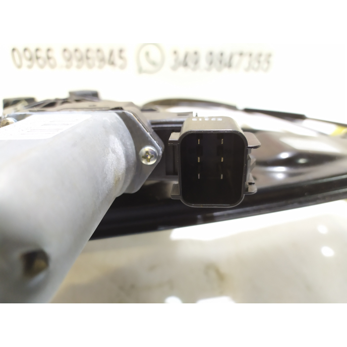 BJ3223201AG ALZAVETRO ELETTRICO USATO PORTA ANTERIORE SINISTRO SX RANGE ROVER LAND ROVER EVOQUE L538 1° (2011\2018) 2016