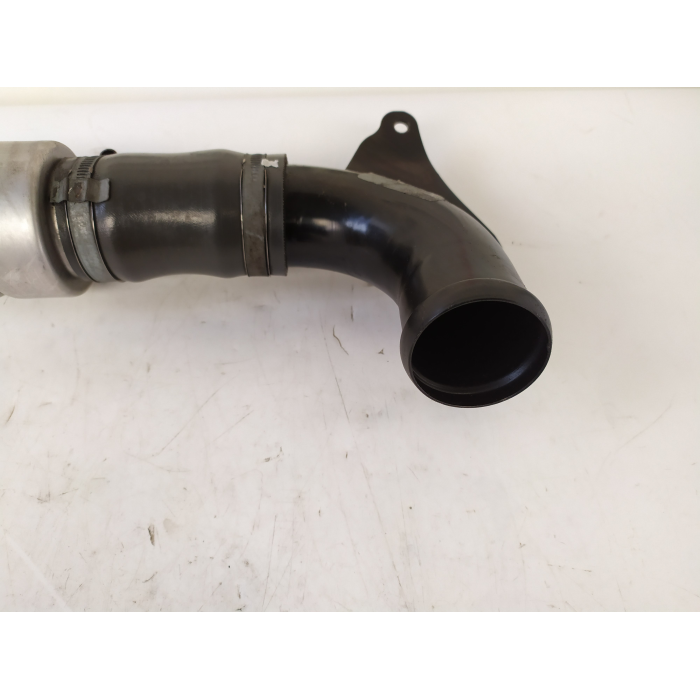 AV61-6C750-AC TUBO MANICOTTO ALTAPRESSIONE INTERCOOLER USATO FORD FIESTA 1.6 TDCI (2008\2017)