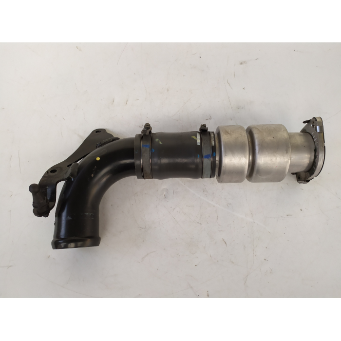 AV61-6C750-AC TUBO MANICOTTO ALTAPRESSIONE INTERCOOLER USATO FORD FIESTA 1.6 TDCI (2008\2017)