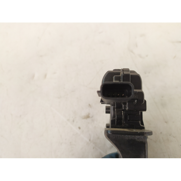 905039428R SERRATURA CHIUSURA PORTELLONE POSTERIORE POST USATO RENAULT CAPTUR 1° (2013\2019)