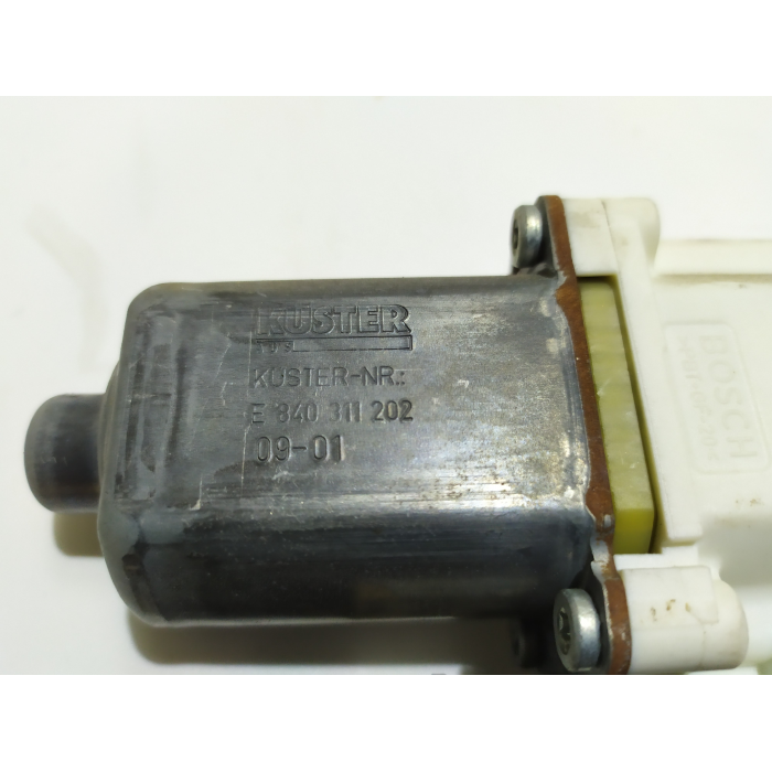 8P0959802K MOTORINO ALZAVETRO ANTERIORE ANT DESTRO DX AUDI A3 8P 1.9 (2008 / 2013) 2009