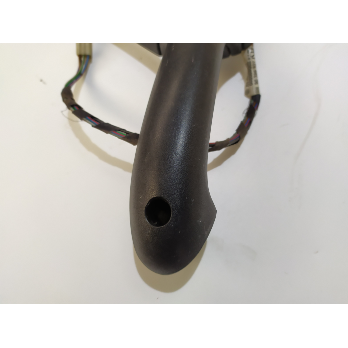 90388334 MANIGLIA PULSANTE ALZAVETRO PORTA ANTERIORE DESTRO DX USATO OPEL TIGRA 1.4 (1994\2001) 1999 